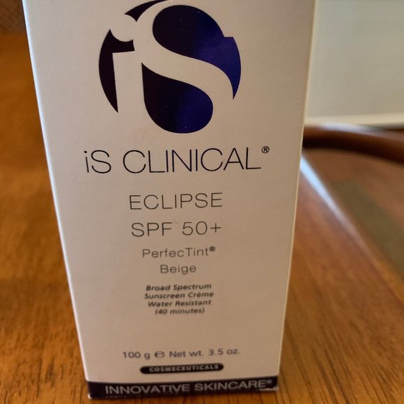 iS Clinical Other - iS Clinical Eclipse SPF 50+ Perfec Tint Beige